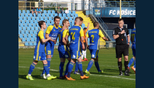 Futbalová renesancia v Košiciach, Lokomotíva i FC na jar vládnu