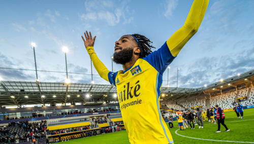 Hrdina derby Zyen Jones: Víťazstvo nám vrátilo sebavedomie!