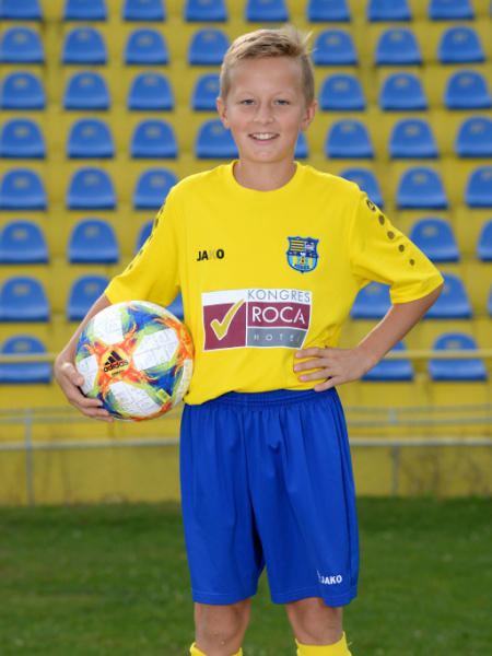 Oliver PONČÁK